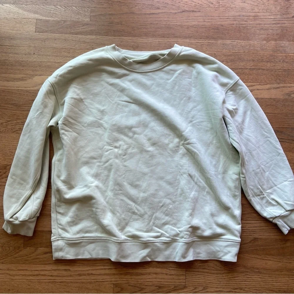 Womens Lululemon Perfectly Oversized Crew size 16